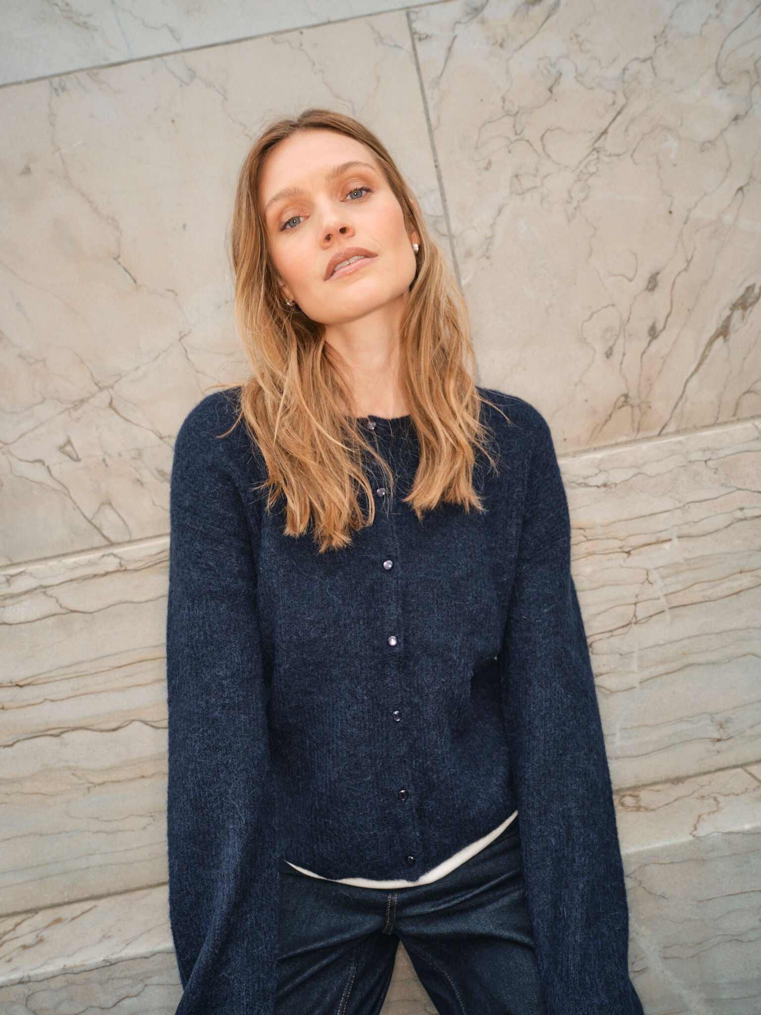 Modelshot / Salute Navy / Detail